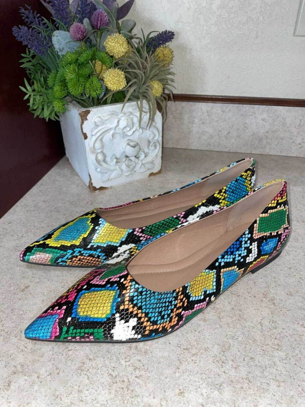 Multicolor Snake Print Pointed Toe Flat Shoes Size 8